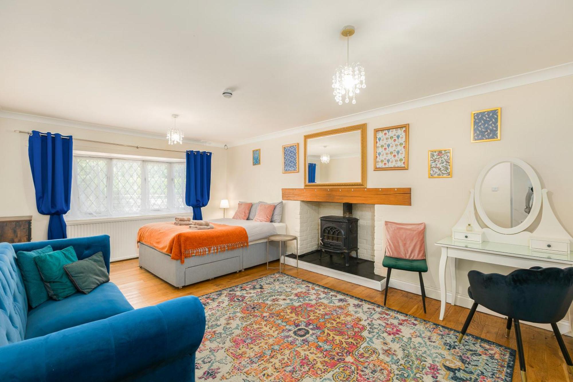 Rural Lodge Stay In Windsor! Hot Tub! Sleeps 20 Bray Exterior foto