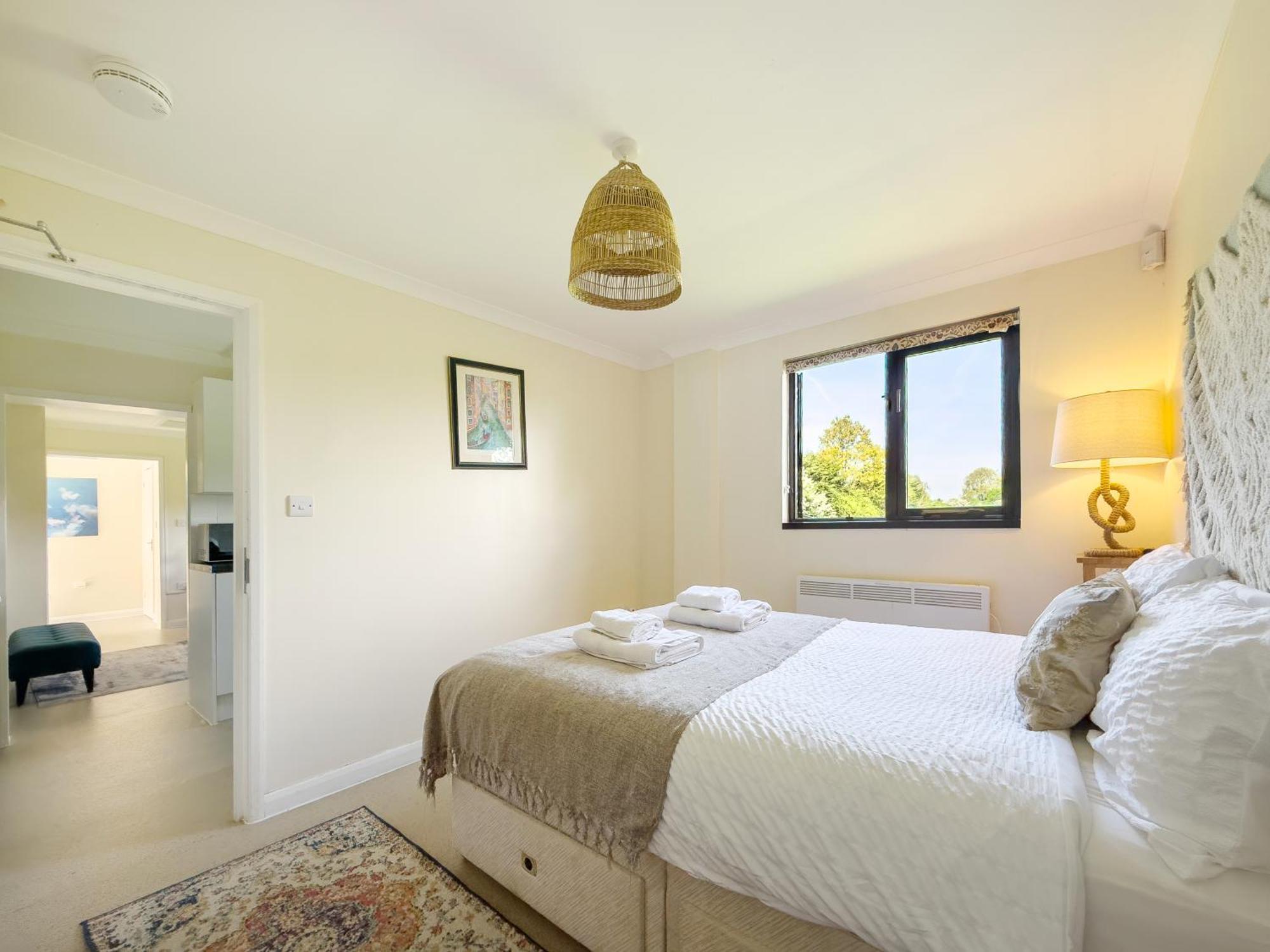 Rural Lodge Stay In Windsor! Hot Tub! Sleeps 20 Bray Exterior foto
